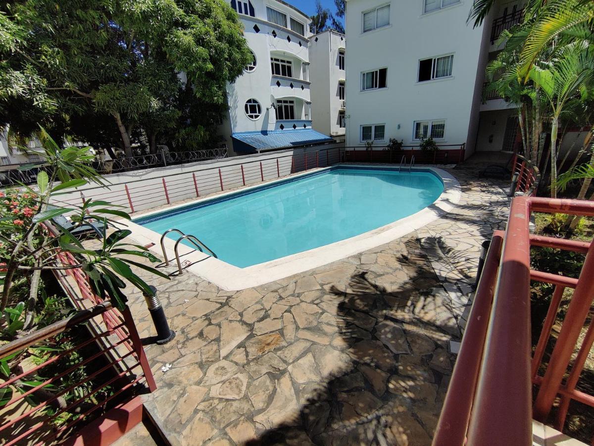 Ashiana Oceanside Apartment Flic-en-Flacq Esterno foto