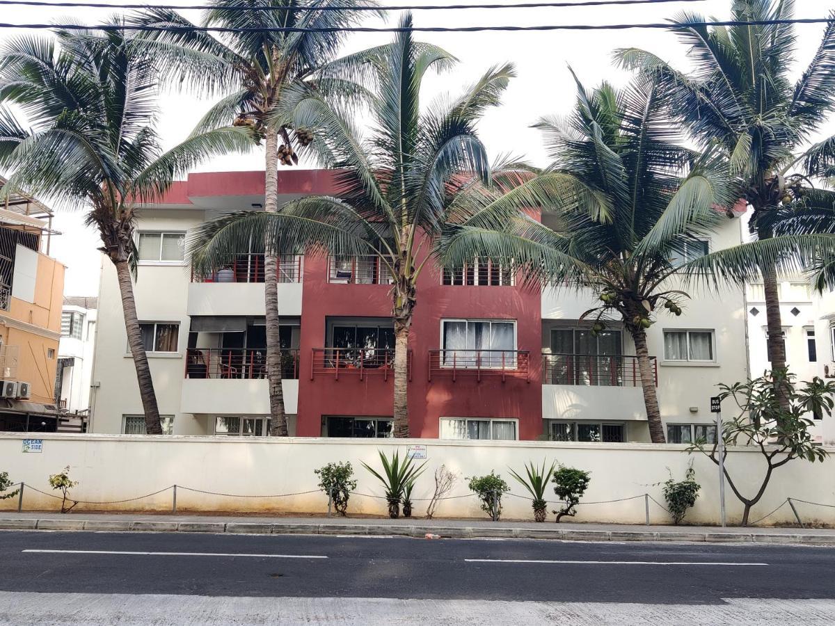 Ashiana Oceanside Apartment Flic-en-Flacq Esterno foto