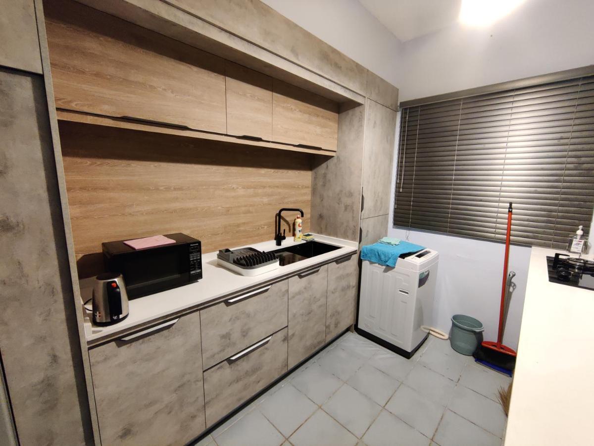 Ashiana Oceanside Apartment Flic-en-Flacq Esterno foto
